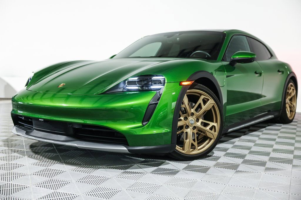 Used 2023 Porsche Taycan 4S AWD/4WD image 9