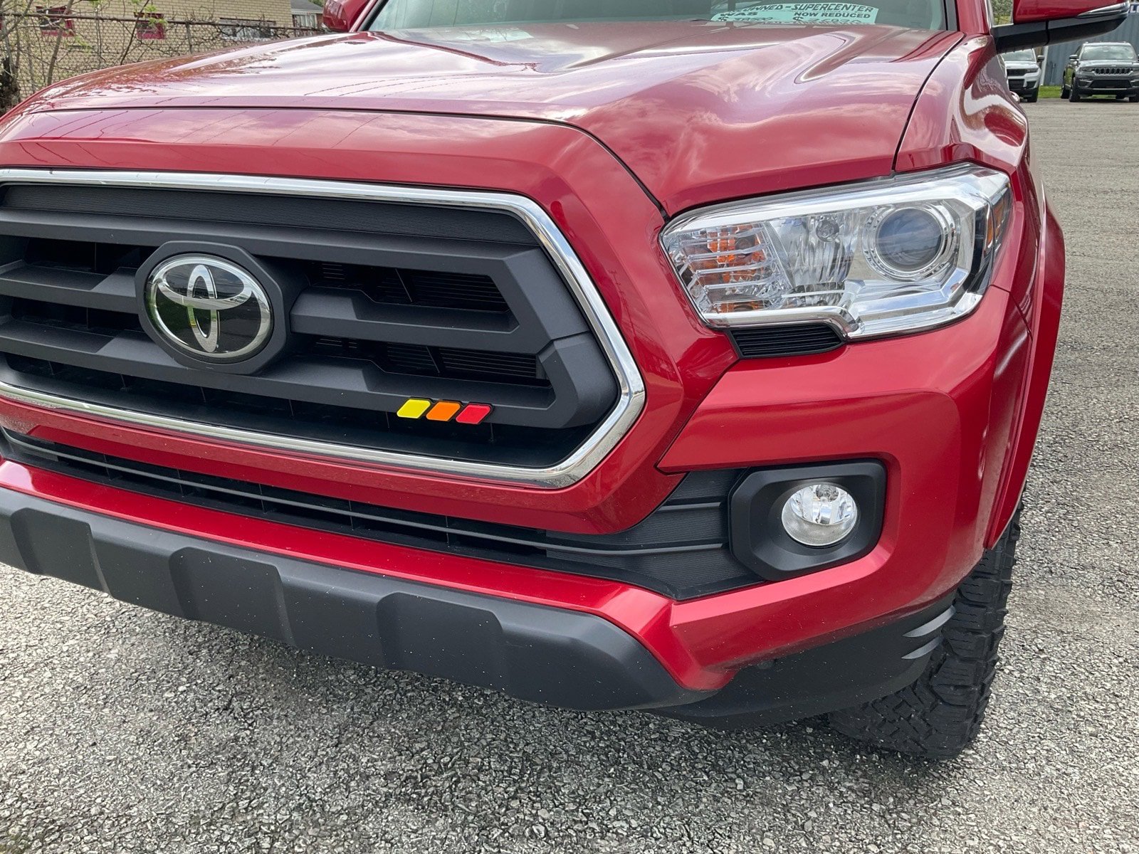 Used 2023 Toyota Tacoma SR5 w/ Technology Package AWD/4WD image 25