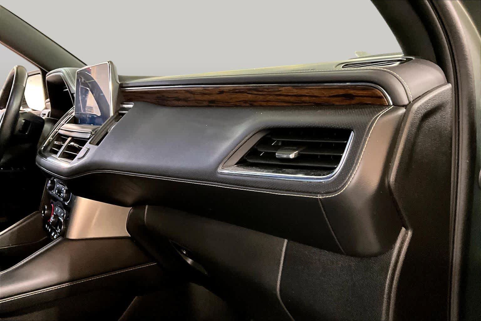 Used 2024 Chevrolet Tahoe Premier RWD image 19