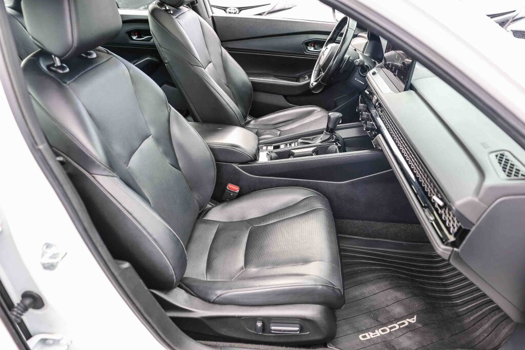 Used 2023 Honda Accord Sport image 8
