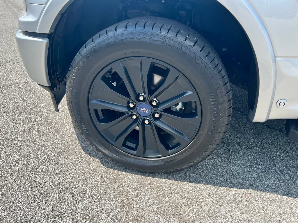 Used 2019 Ford F150 Lariat w/ Equipment Group 502A Luxury AWD/4WD image 16
