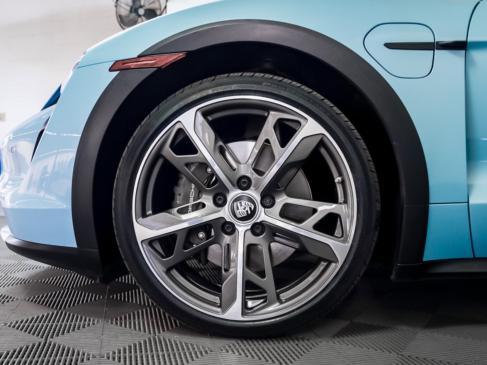 Used 2024 Porsche Taycan 4 Cross Turismo image 13