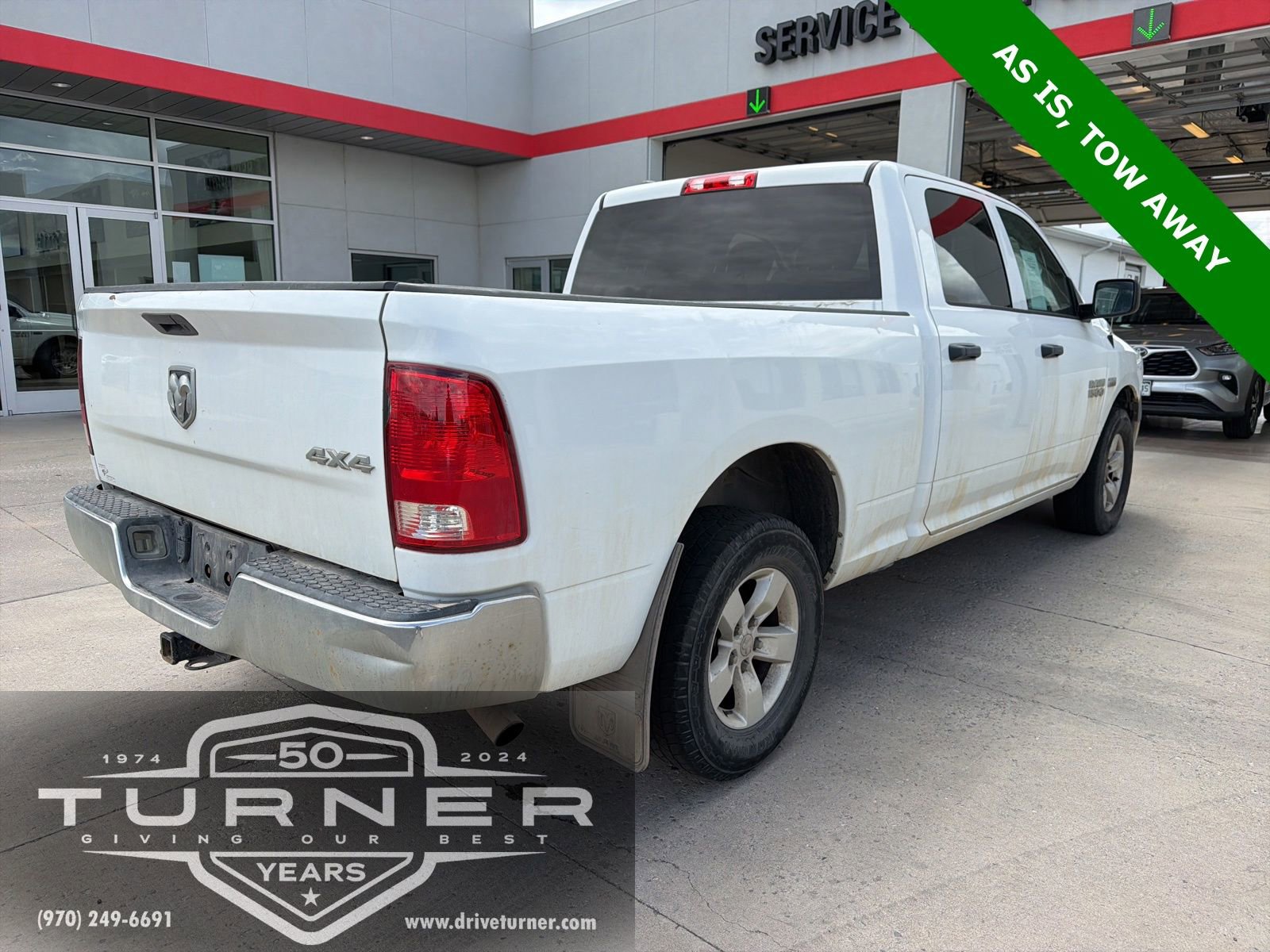 Used 2015 RAM 1500 ST w/ SXT Appearance Group AWD/4WD image 2