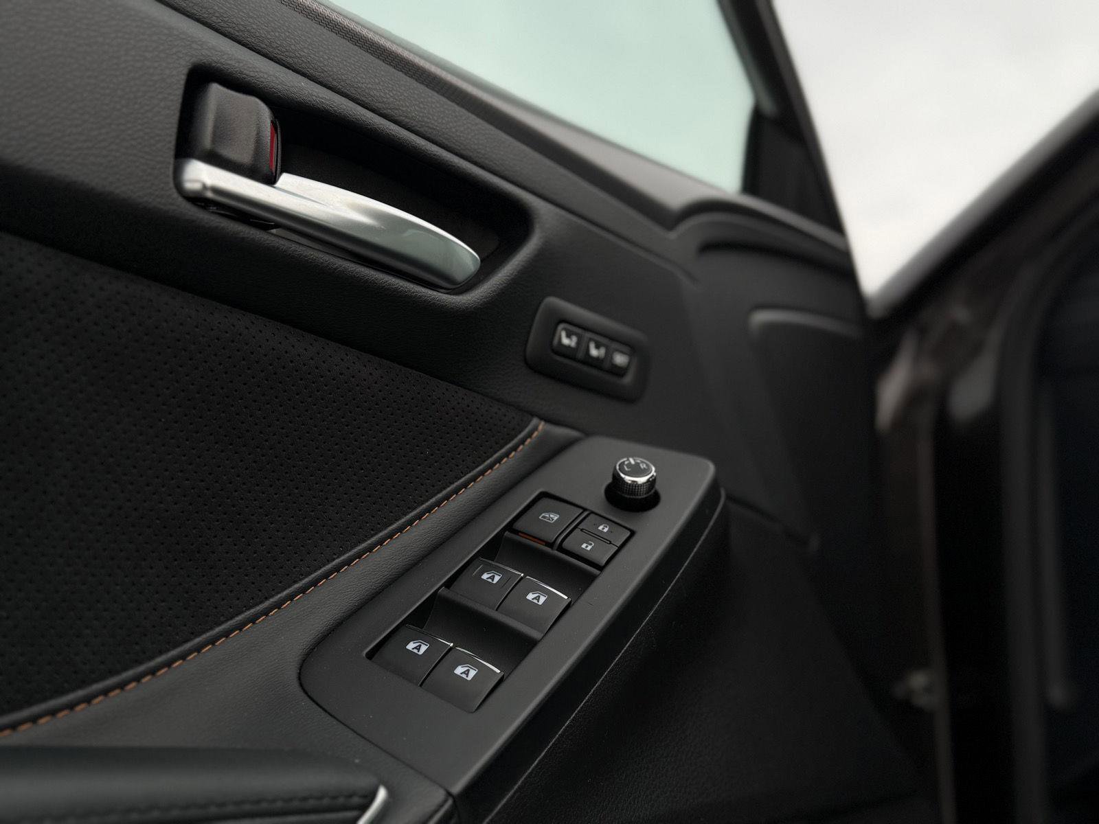 Used 2019 Toyota Avalon Touring w/ Advanced Safety Package image 14