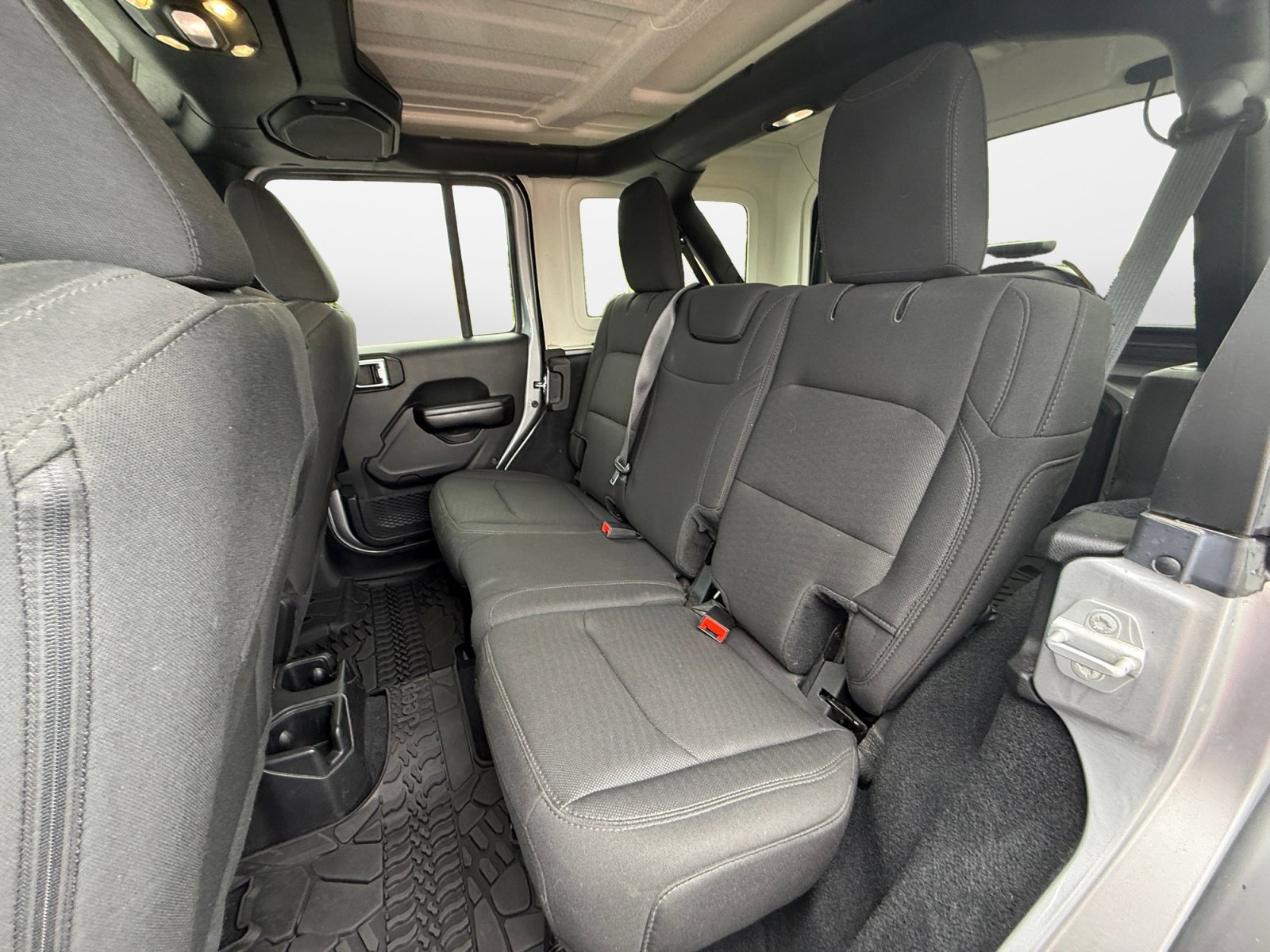Used 2019 Jeep Wrangler Unlimited Sport AWD/4WD image 16