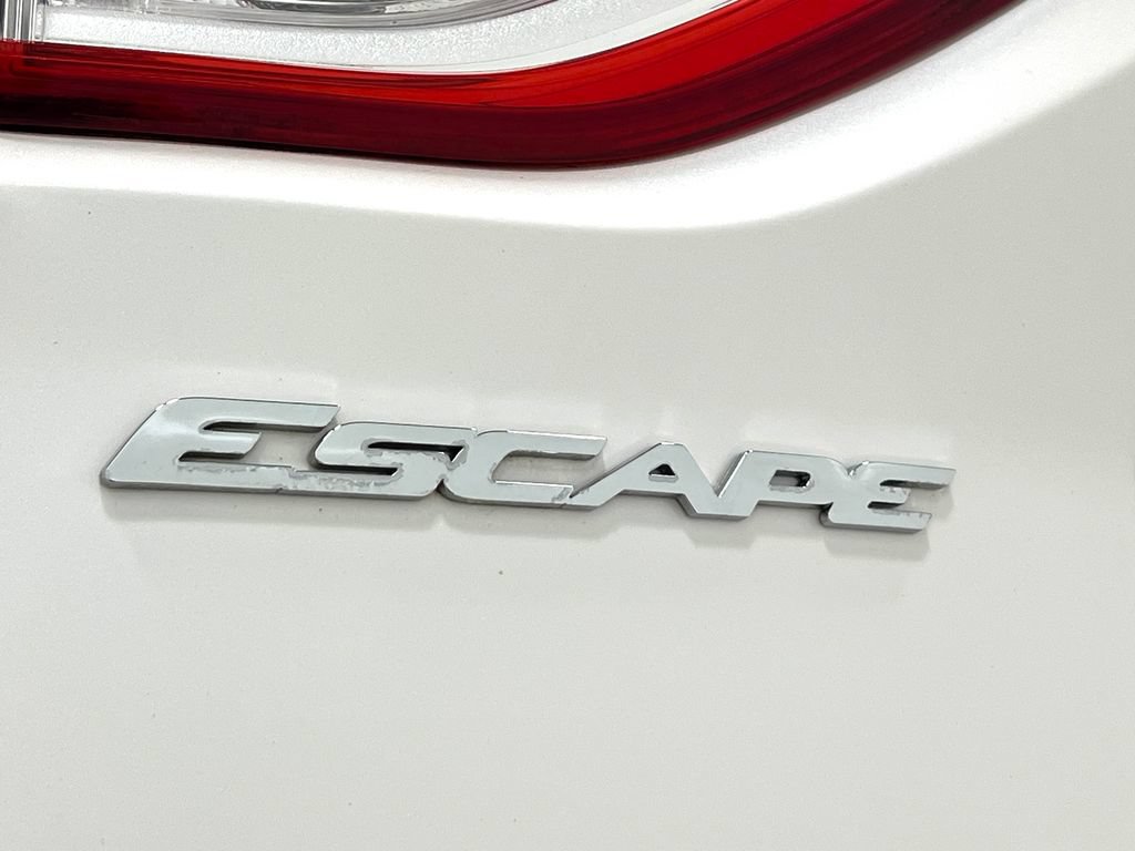 Used 2013 Ford Escape SE AWD/4WD image 38