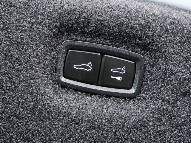 Used 2023 Audi RS e-tron GT w/ Carbon Performance Package AWD/4WD image 39
