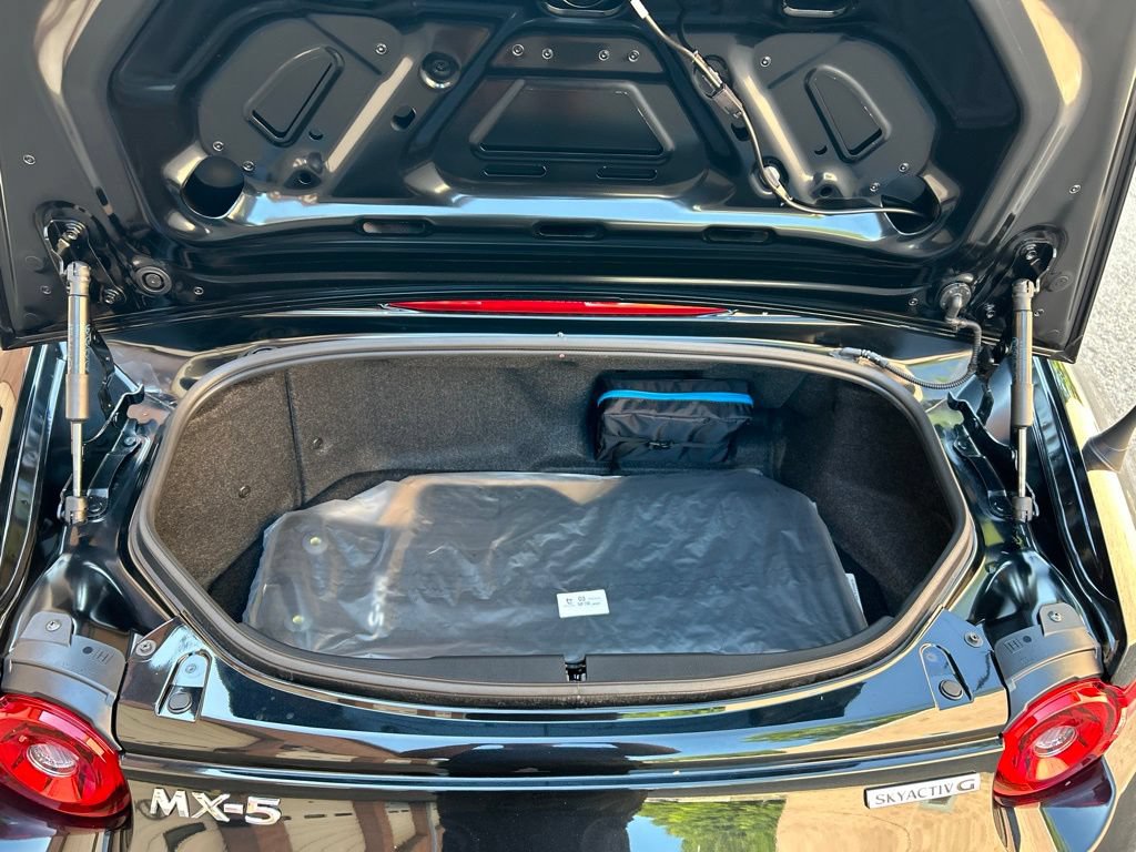 New 2026 MAZDA MX-5 Miata Club RWD image 22