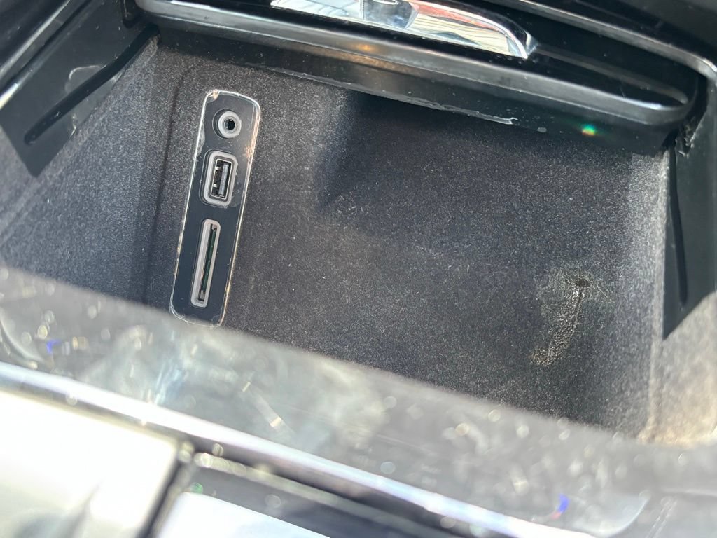 Used 2021 Maserati Levante AWD/4WD image 13