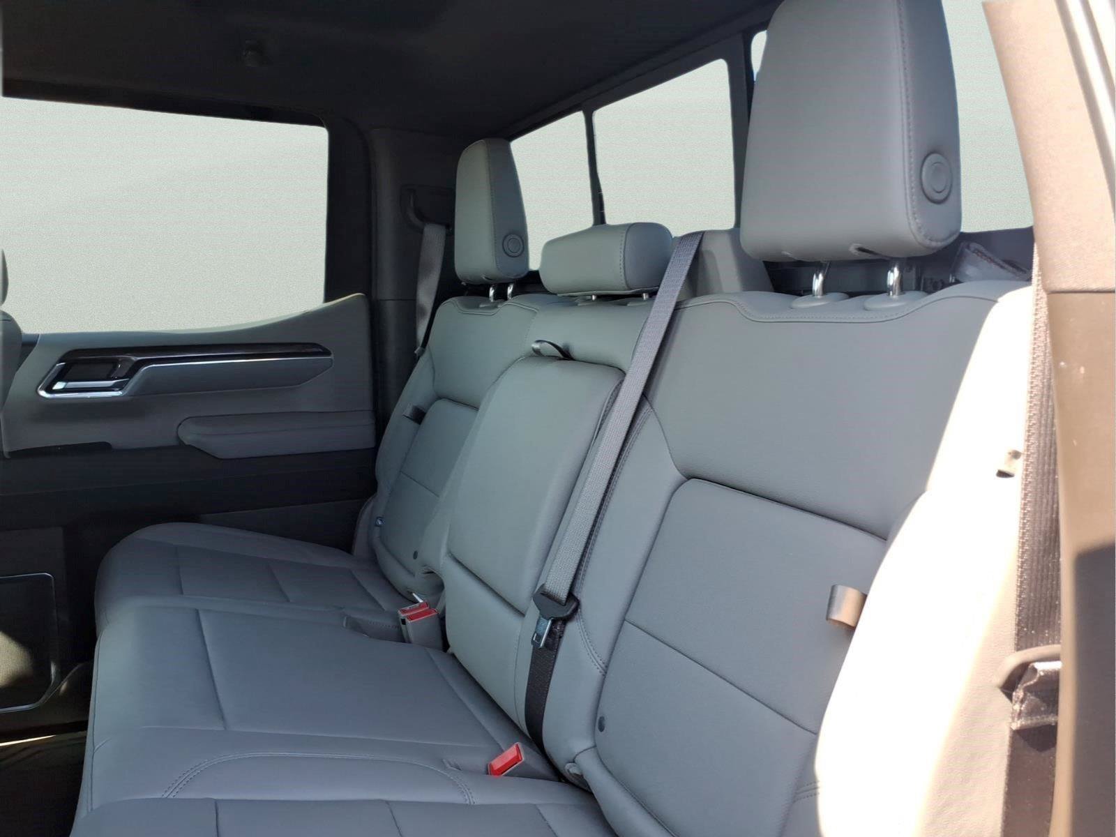 Certified 2024 Chevrolet Silverado 1500 LTZ w/ LTZ Convenience Package II AWD/4WD image 15