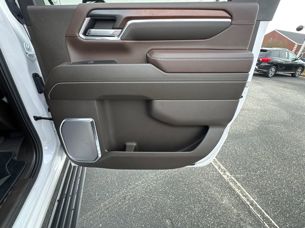 Used 2024 GMC Sierra 2500 Denali w/ Denali Reserve Package image 16