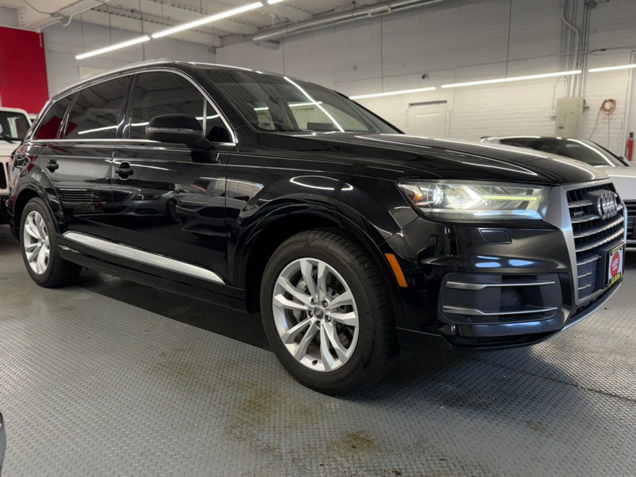 Used 2017 Audi Q7 3.0T Premium AWD/4WD image 5