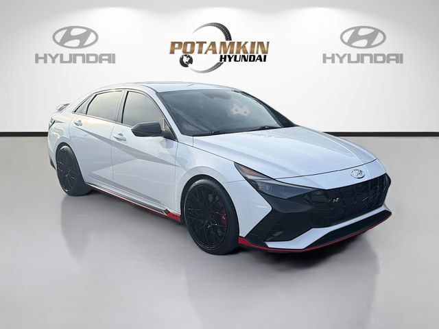 Used 2022 Hyundai Elantra N FWD image 3