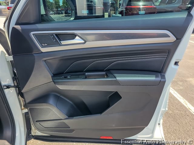 Used 2020 Volkswagen Atlas Cross Sport SEL Premium R-Line AWD/4WD image 32