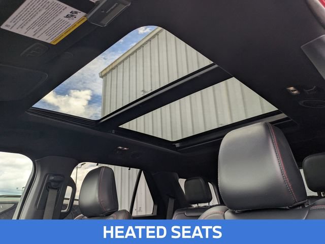 Used 2025 Ford Explorer ST-Line w/ Premium Package AWD/4WD image 18