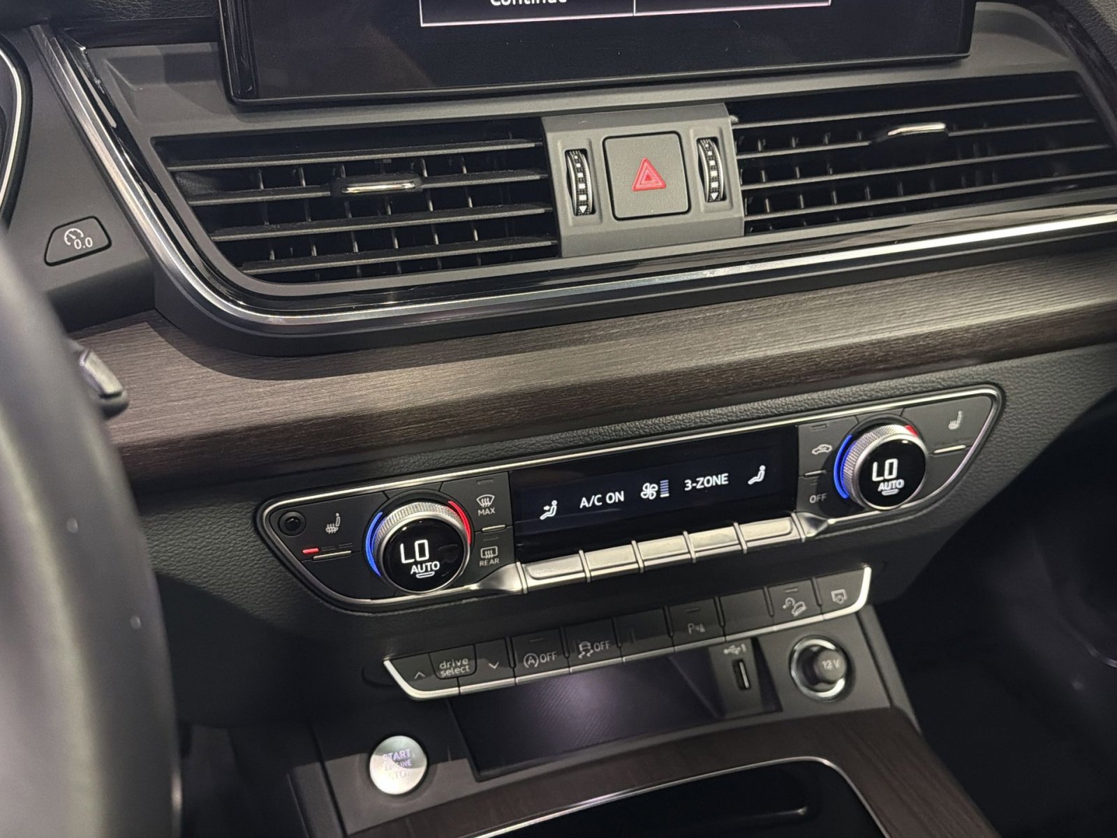 Used 2022 Audi Q5 2.0T Premium AWD/4WD image 24