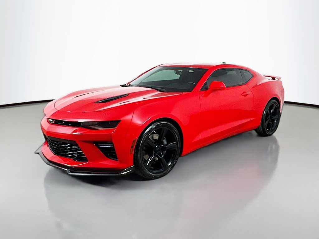 Used 2016 Chevrolet Camaro SS RWD image 3