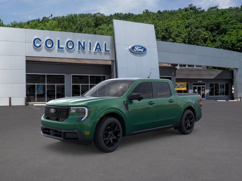 New 2025 Ford Maverick Lariat w/ Black Appearance Package