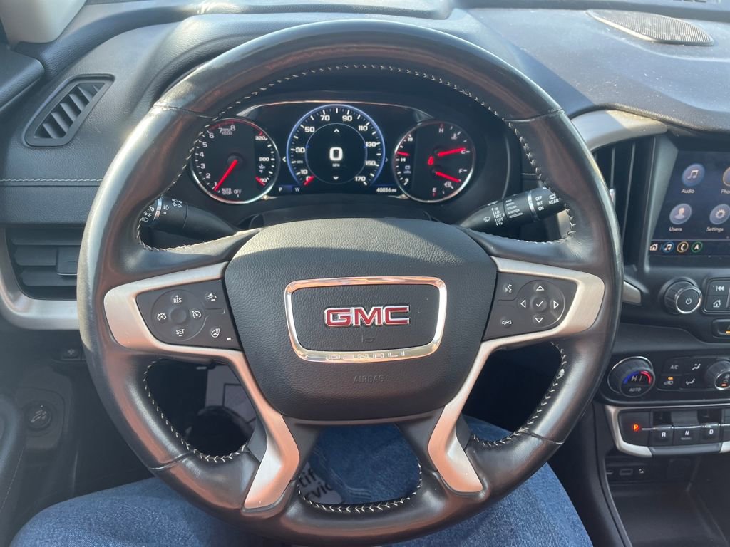 Used 2022 GMC Terrain Denali w/ Denali Premium Package image 10
