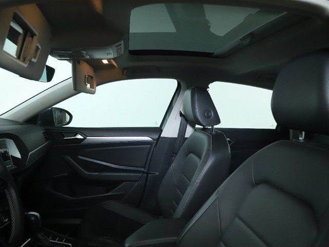 Used 2021 Volkswagen Jetta SE w/ SE Cold Weather Package FWD image 20