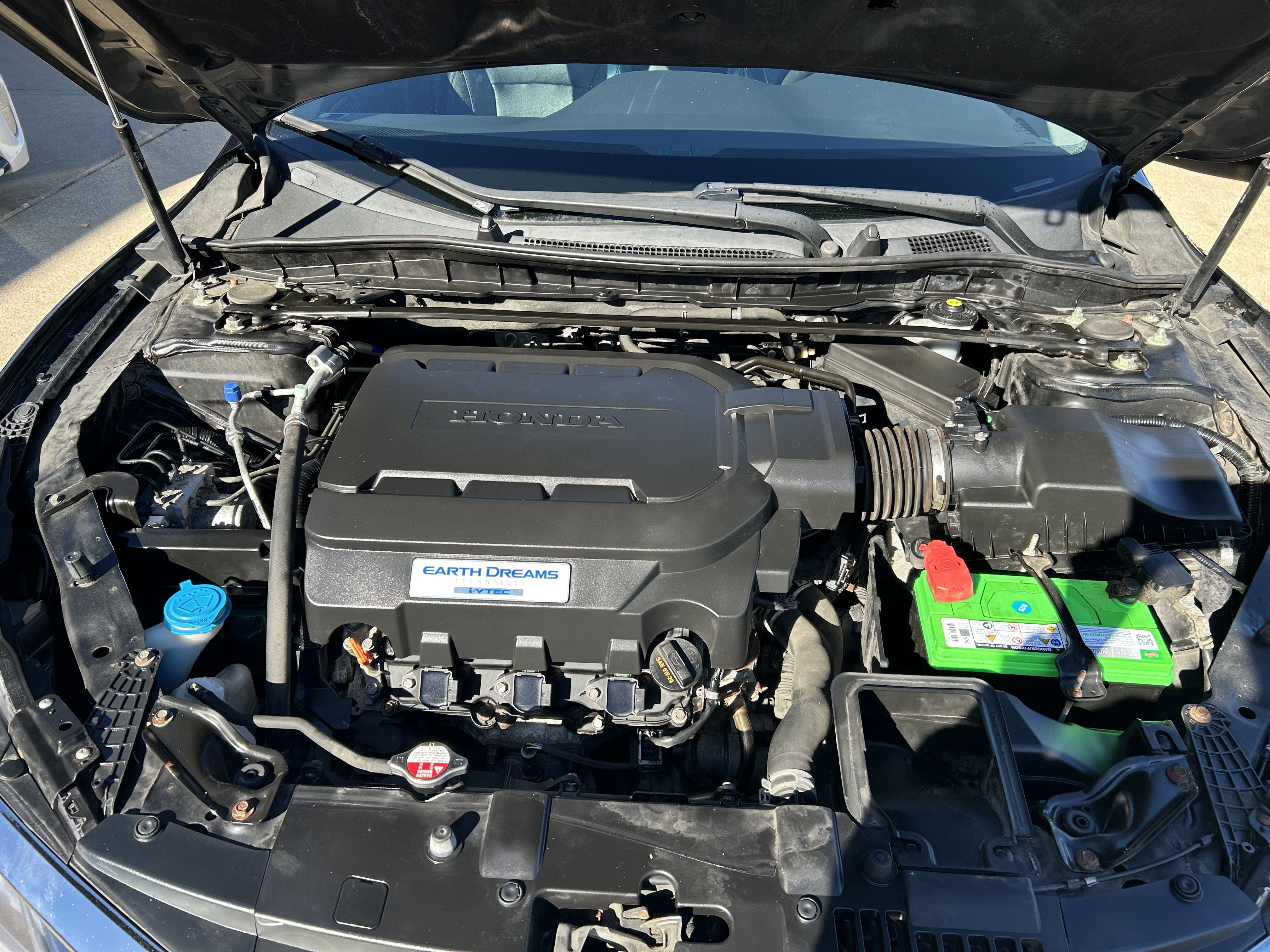 Used 2017 Honda Accord EX-L image 10