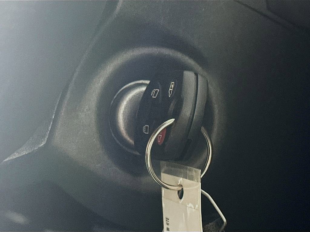 Used 2015 Ford Transit 150 XLT image 26