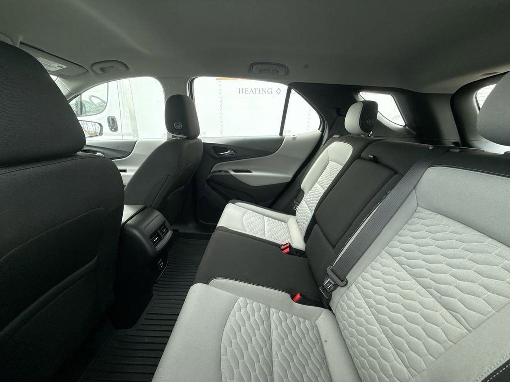 Used 2020 Chevrolet Equinox LS image 9