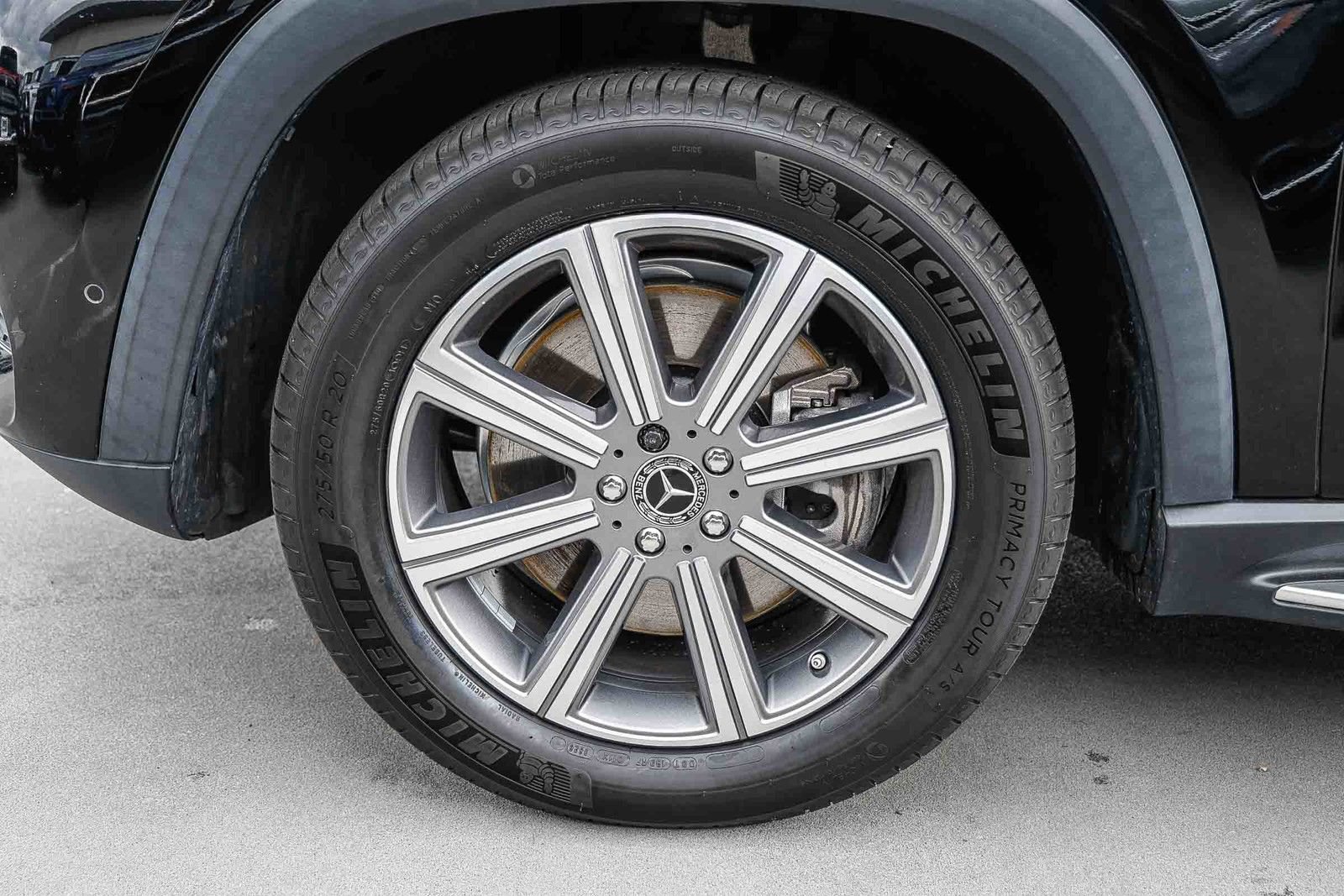 Used 2023 Mercedes-Benz GLS 450 4MATIC image 9