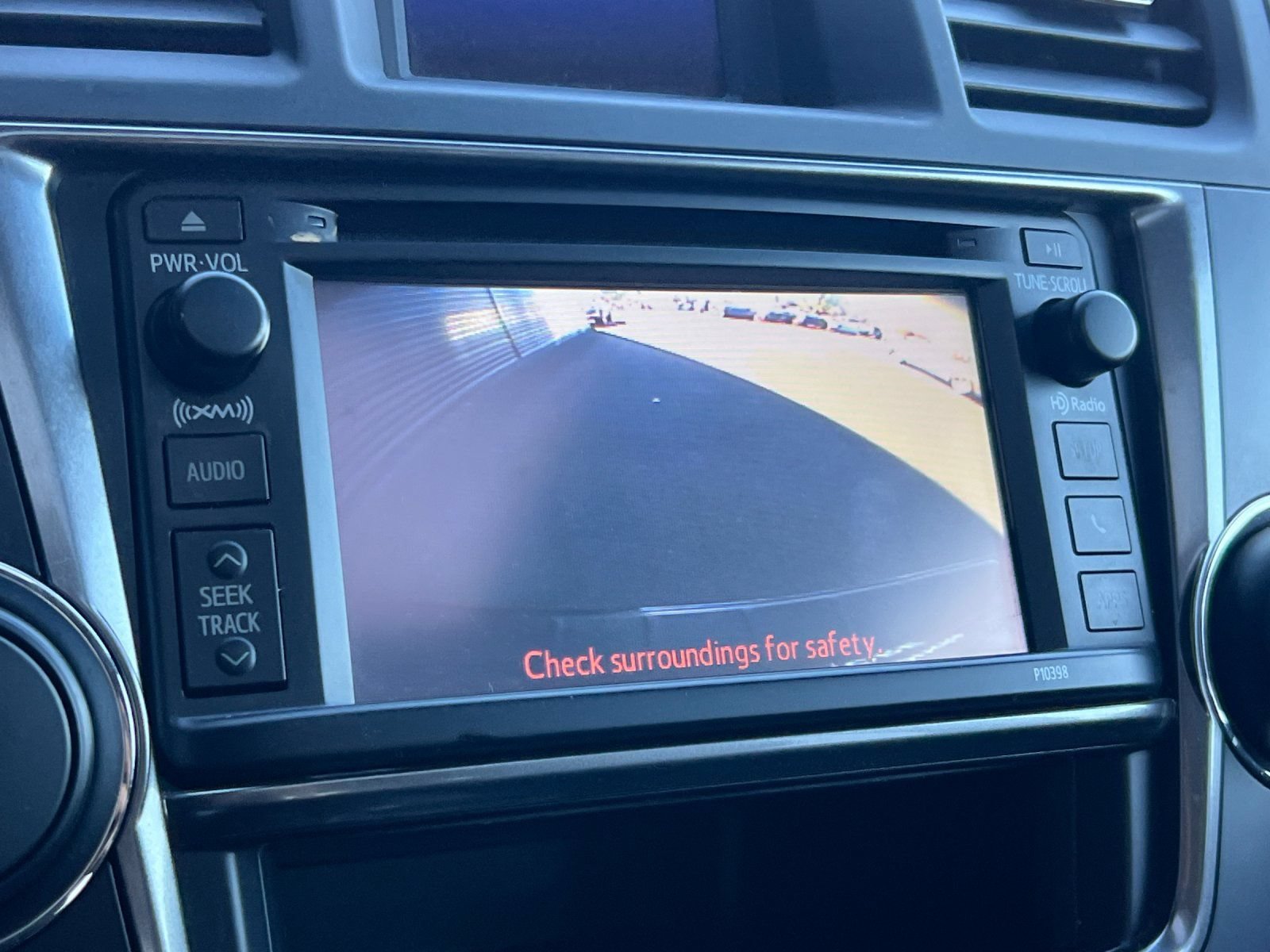 Used 2013 Toyota Highlander SE FWD image 20