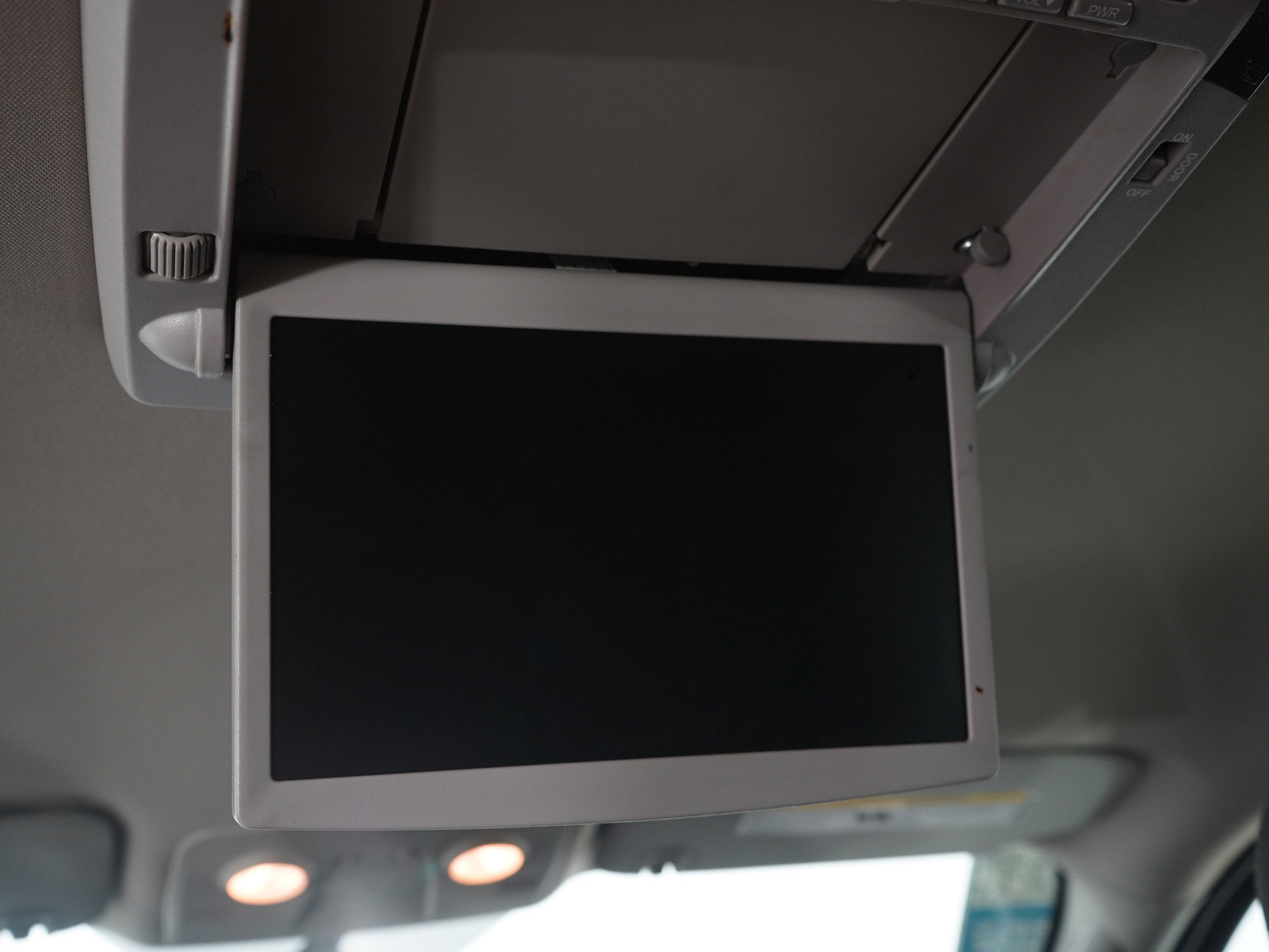 Used 2016 GMC Acadia SLE image 23