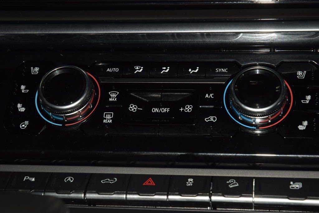 Used 2024 GMC Sierra 1500 Denali Ultimate image 35