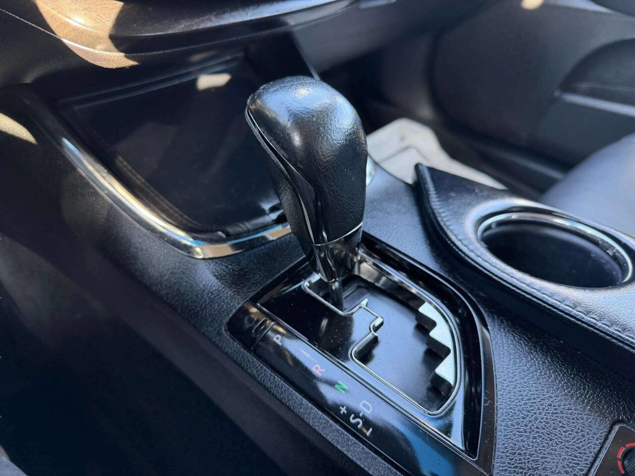 Used 2018 Toyota Avalon XLE image 25