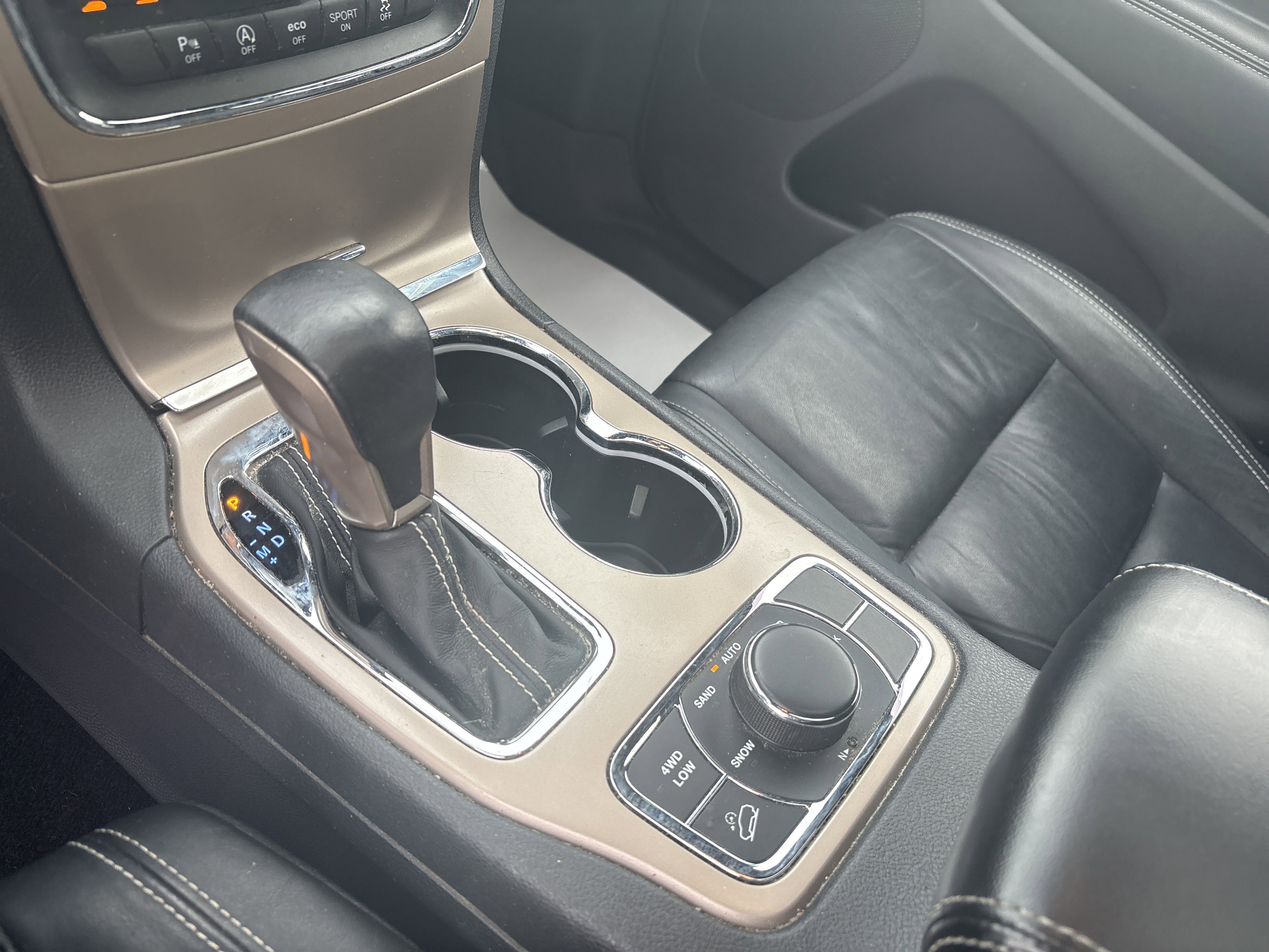 Used 2016 Jeep Grand Cherokee Limited image 23