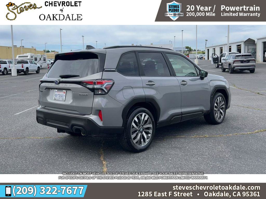 Used 2025 Subaru Forester Touring AWD/4WD image 11