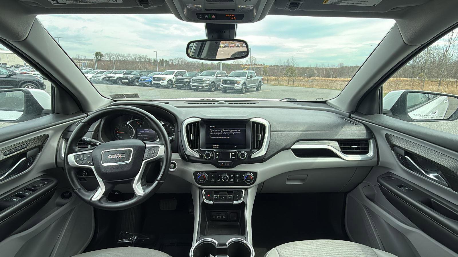 Used 2024 GMC Terrain SLT FWD image 25