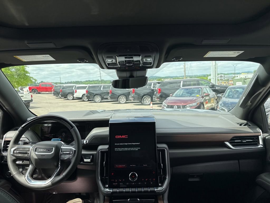 New 2026 GMC Yukon Denali w/ Denali Reserve Package AWD/4WD image 25