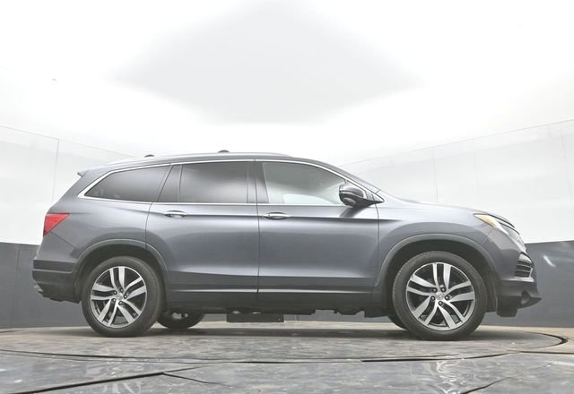 Used 2016 Honda Pilot Touring image 34