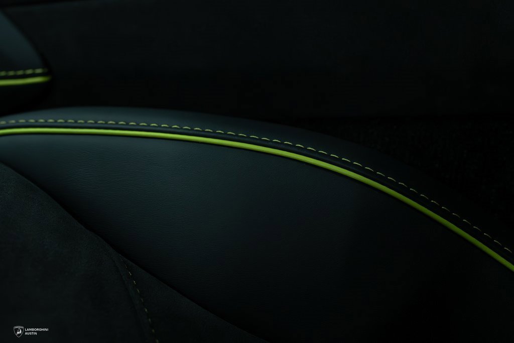 Used 2024 Lamborghini Huracan Sterrato image 47