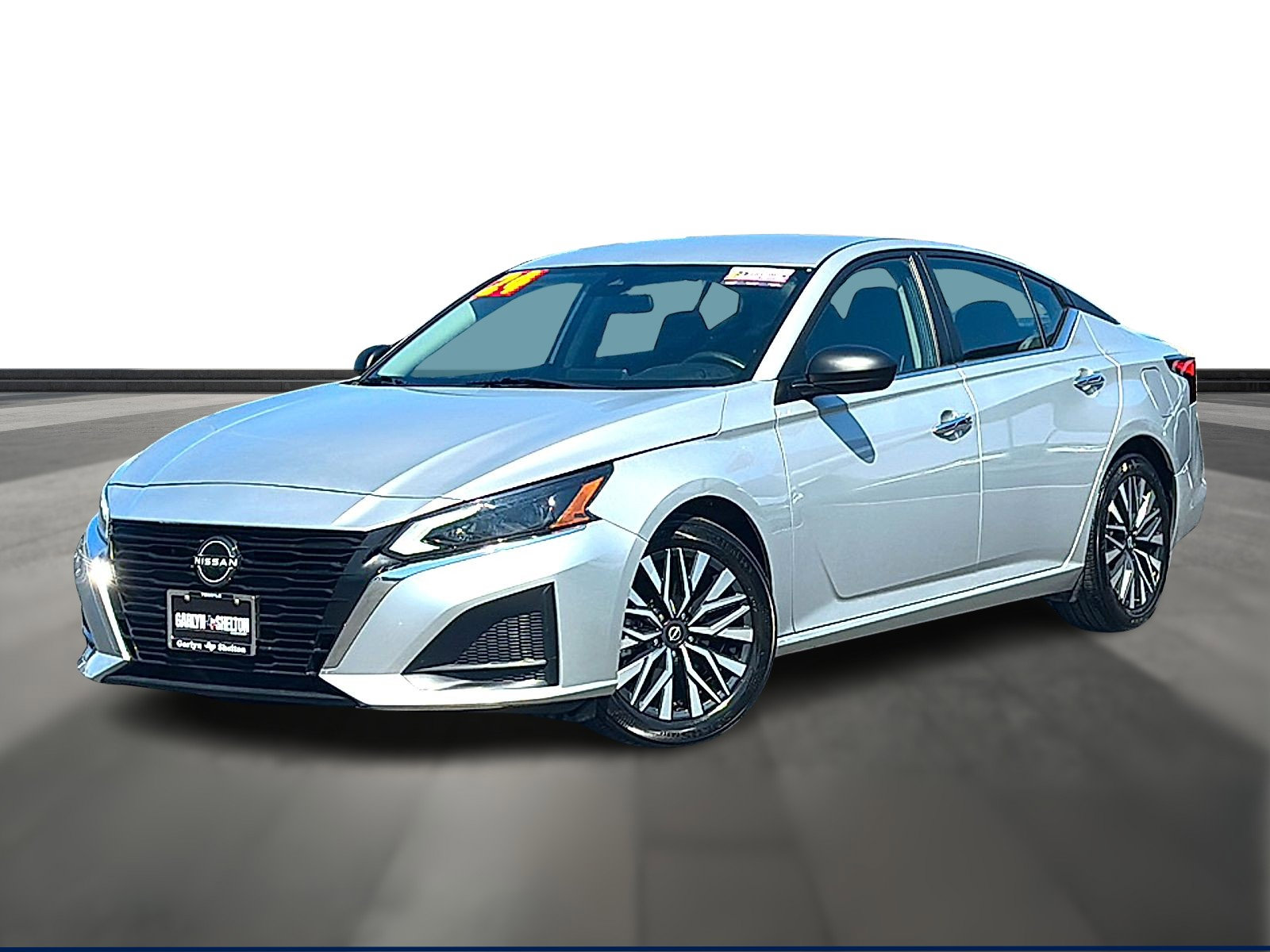 Used 2024 Nissan Altima 2.5 SV image 1