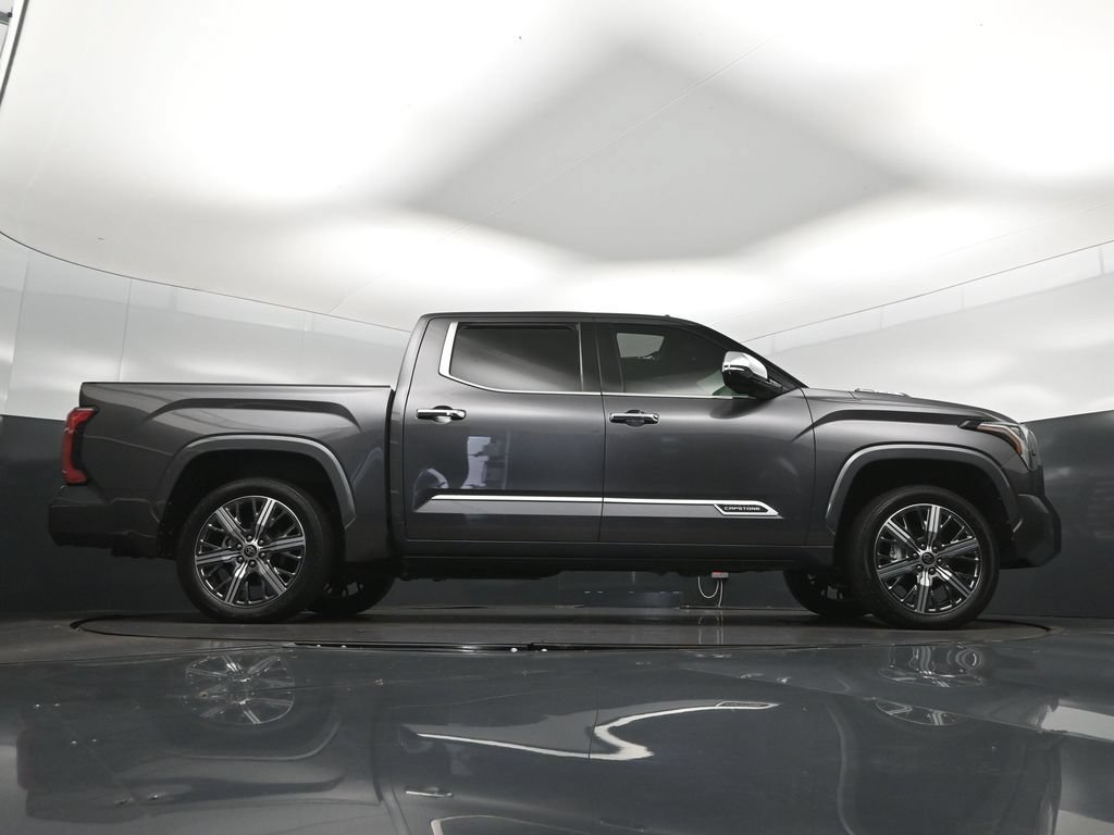 Used 2022 Toyota Tundra Capstone AWD/4WD image 45