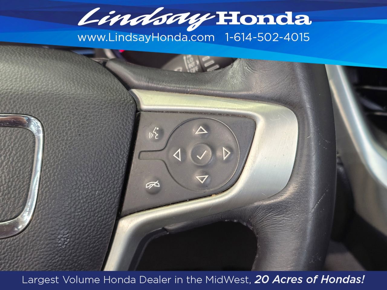Used 2017 GMC Acadia SLT AWD/4WD image 16