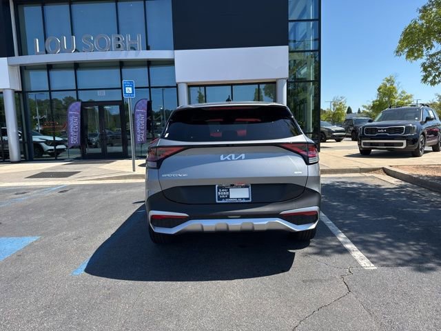 Certified 2025 Kia Sportage LX image 4