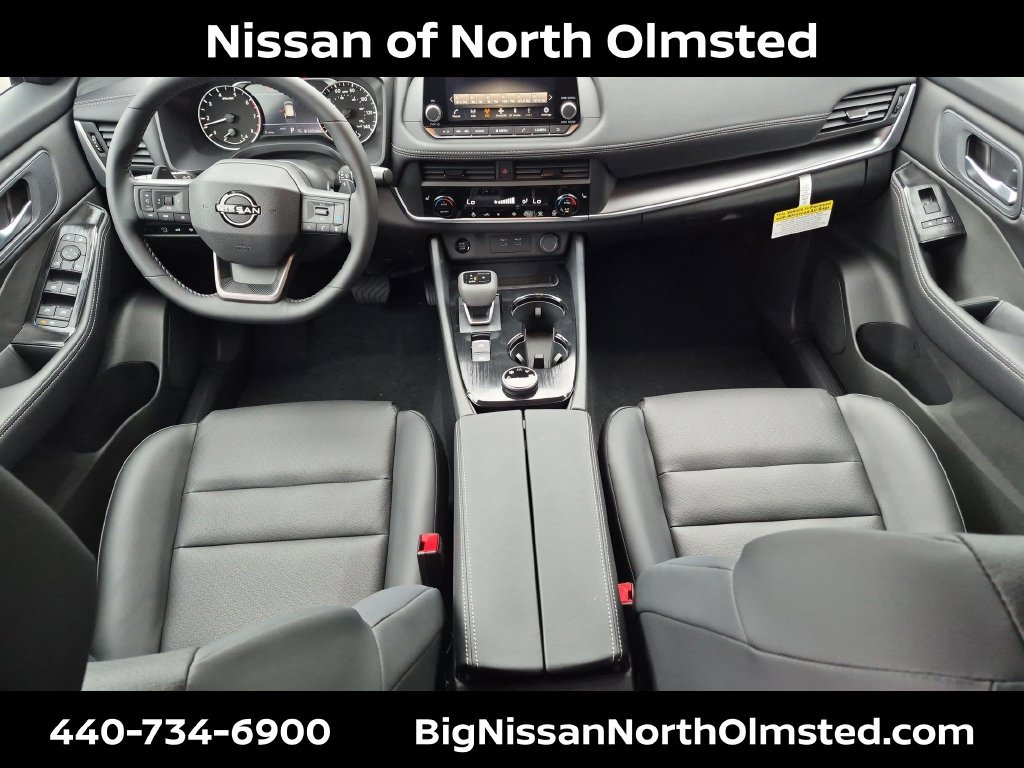 New 2026 Nissan Rogue Dark Armor AWD/4WD image 17