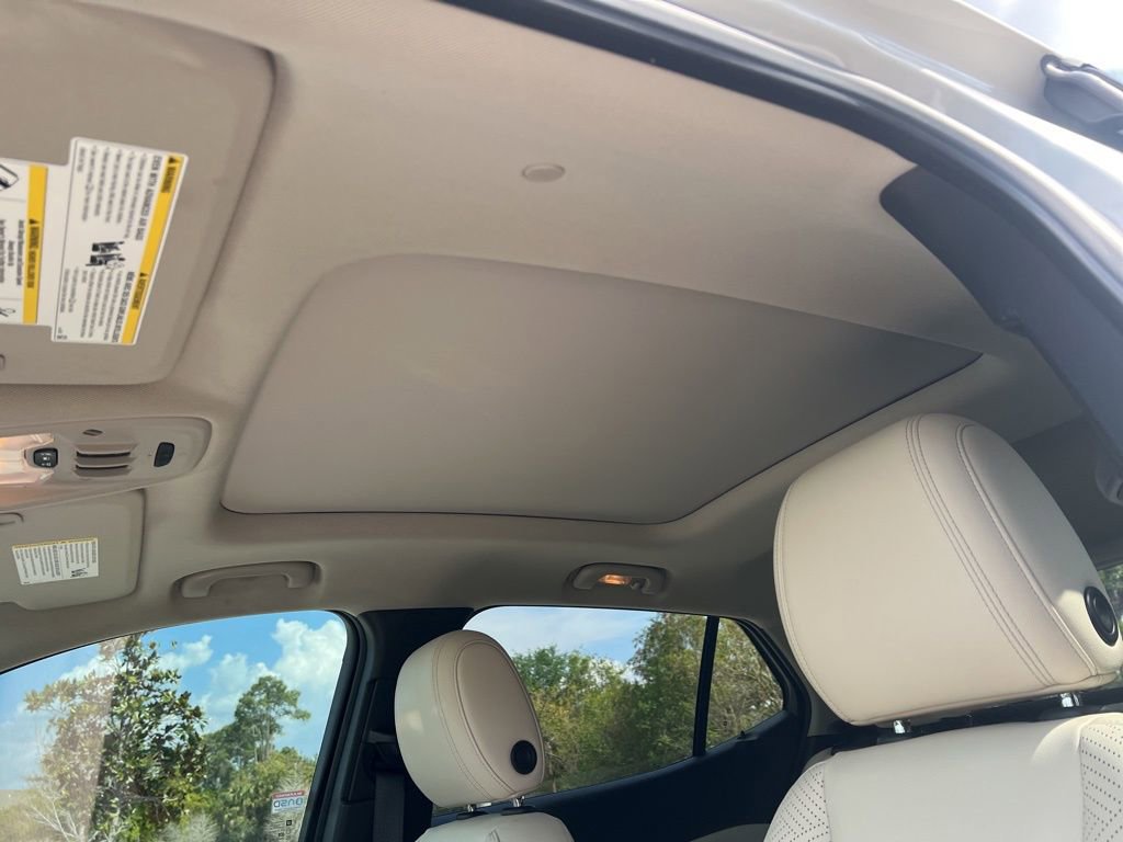 Used 2022 Buick Encore GX Essence w/ Advanced Technology Package image 60