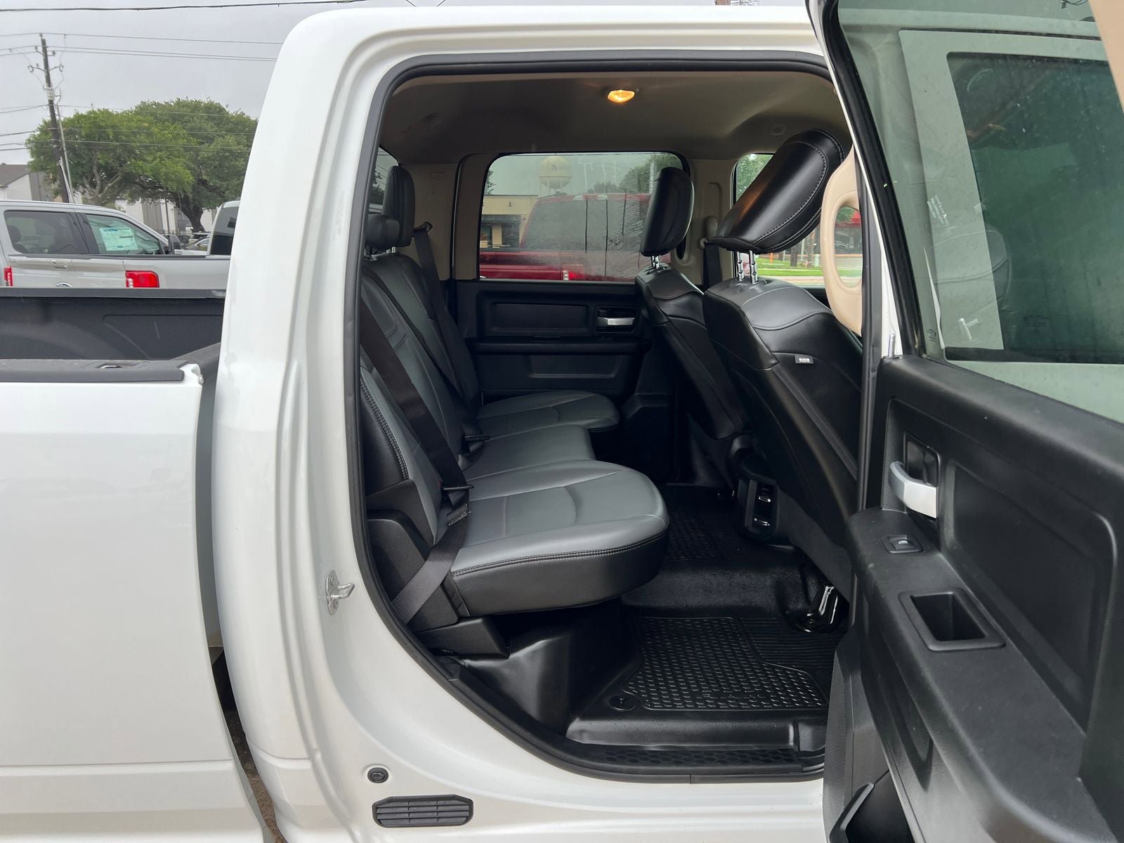 Used 2019 RAM 2500 Tradesman w/ Safety Group AWD/4WD image 11