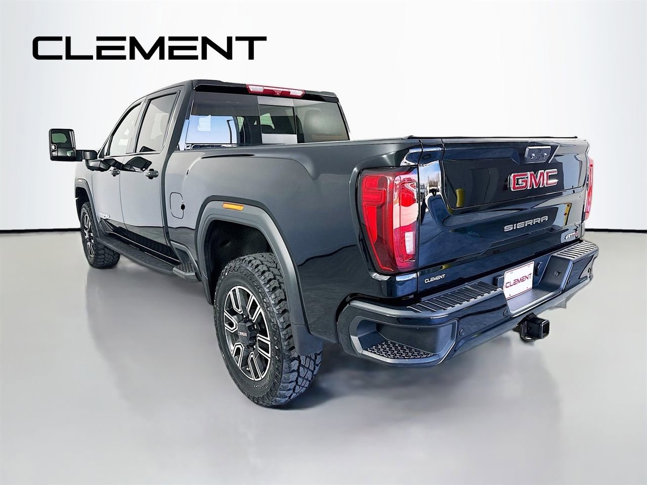 Used 2023 GMC Sierra 3500 AT4 w/ AT4 Preferred Package AWD/4WD image 10