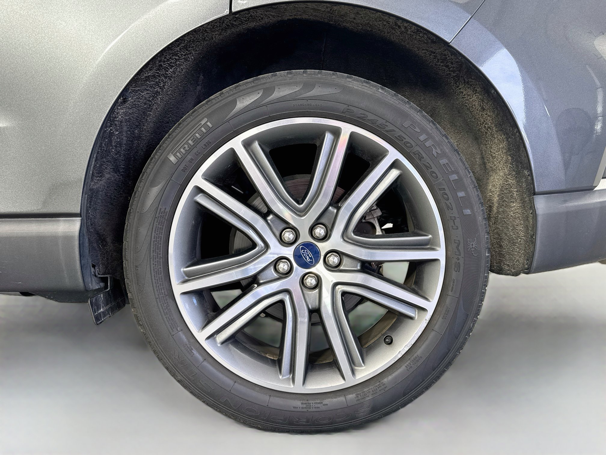 Used 2019 Ford Edge Titanium w/ Cold Weather Package AWD/4WD image 31