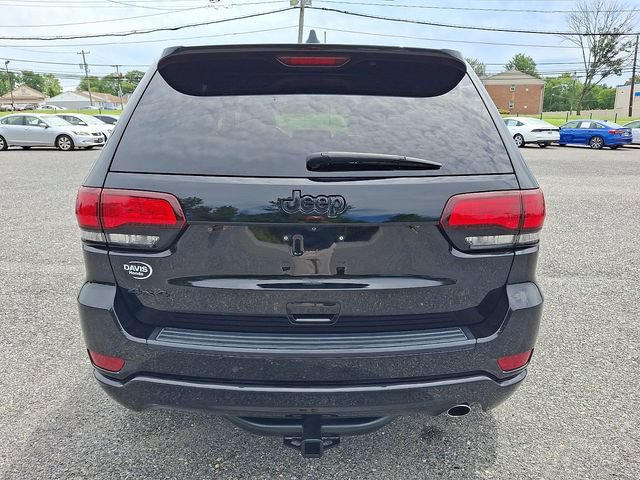 Used 2019 Jeep Grand Cherokee Laredo AWD/4WD image 5