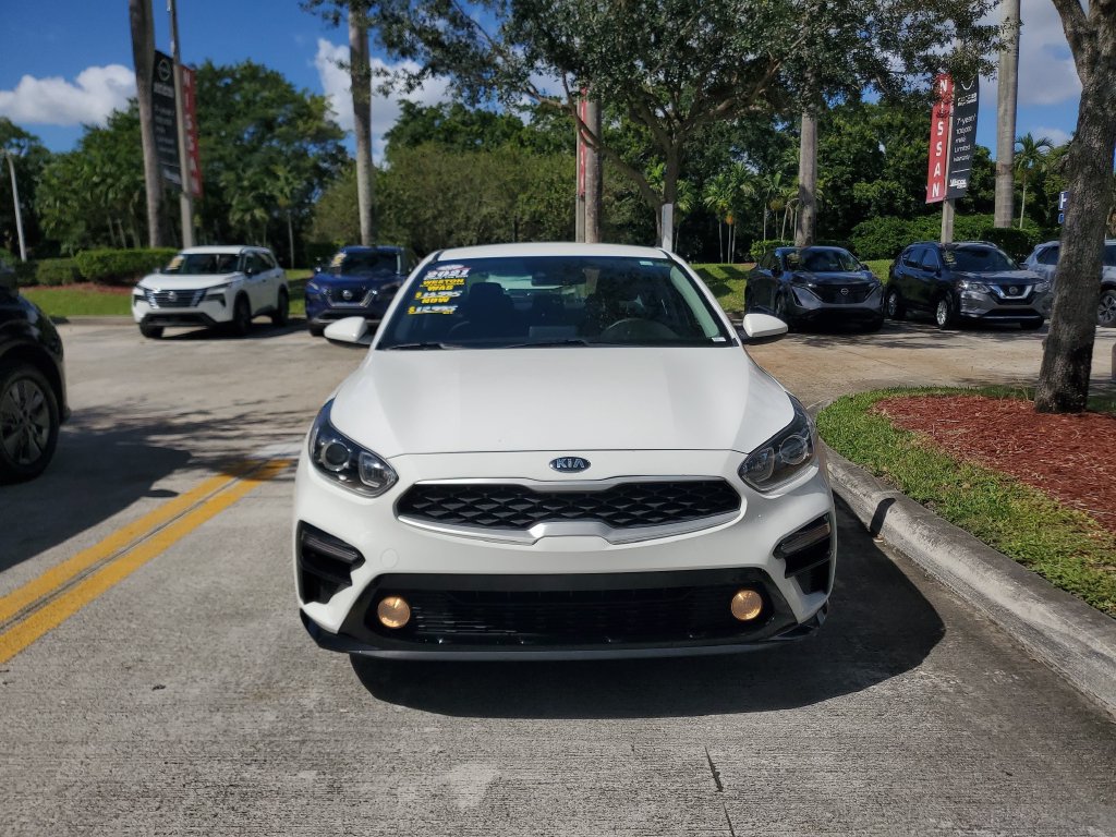 Used 2021 Kia Forte LXS FWD image 2