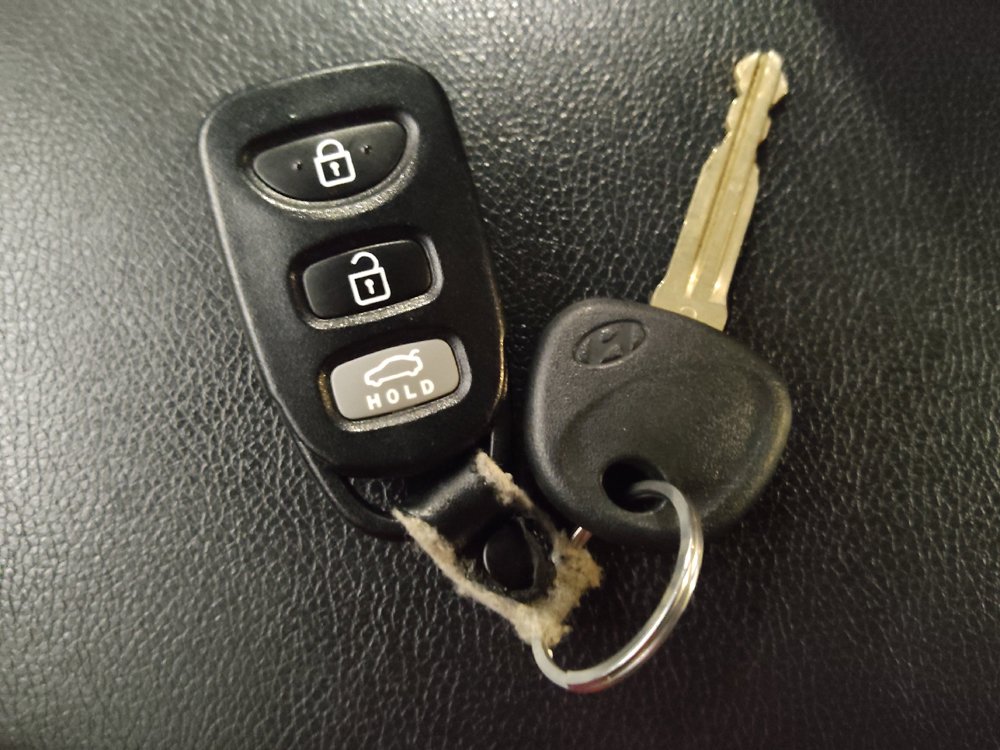 Used 2016 Hyundai Elantra SE FWD image 32
